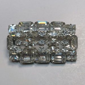 Vintage Signed Weiss Rhinestone Brooch